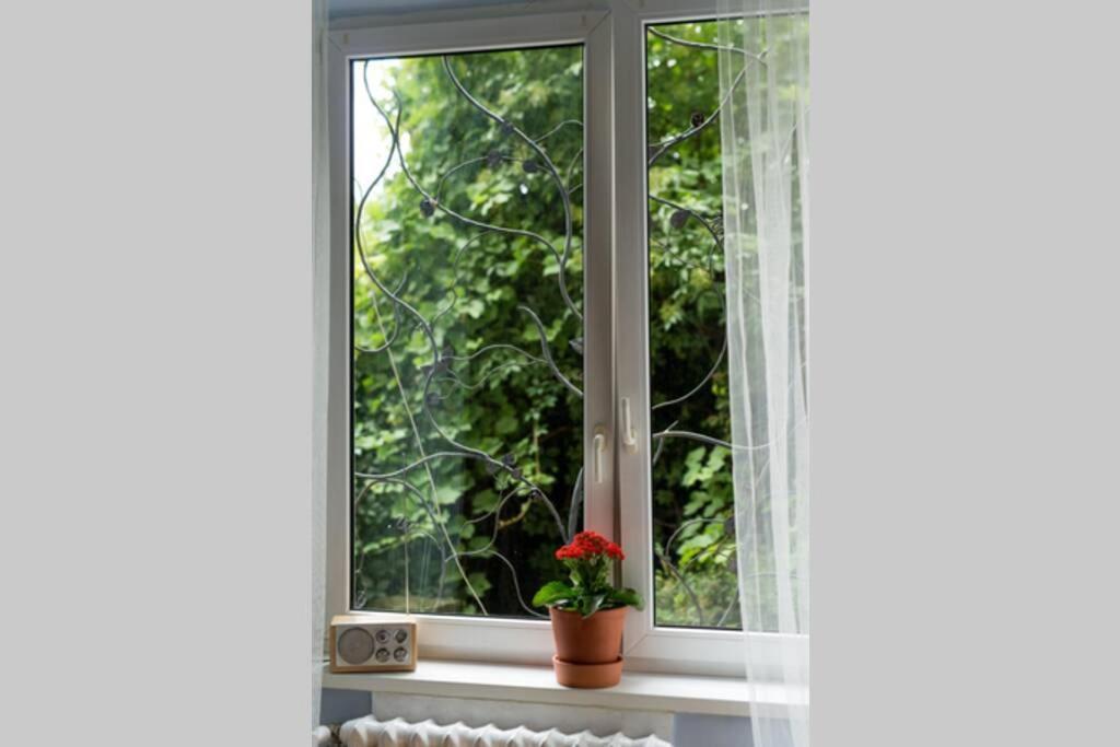 Peaceful And Relaxing Studio In The Center Leilighet Krasków Eksteriør bilde