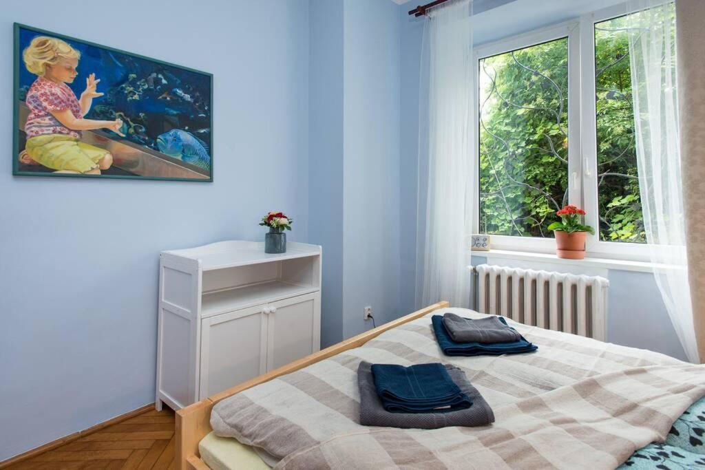 Peaceful And Relaxing Studio In The Center Leilighet Krasków Eksteriør bilde